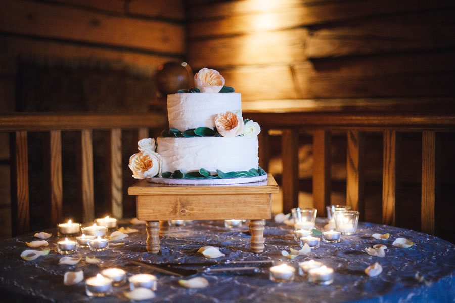 Emerald Lake wedding from Naturally Chic | Photo by T.LAW Photography