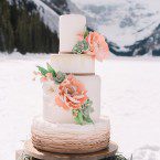 Lake_Louise_winter_wedding _cake | Naturally Chic wedding