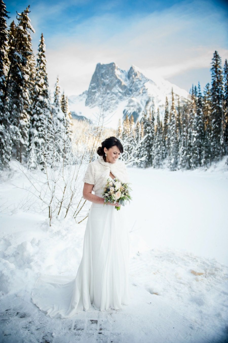 Emerald Lake winter wedding from Naturally Chic| Photo Credit: f8 Photography Inc.